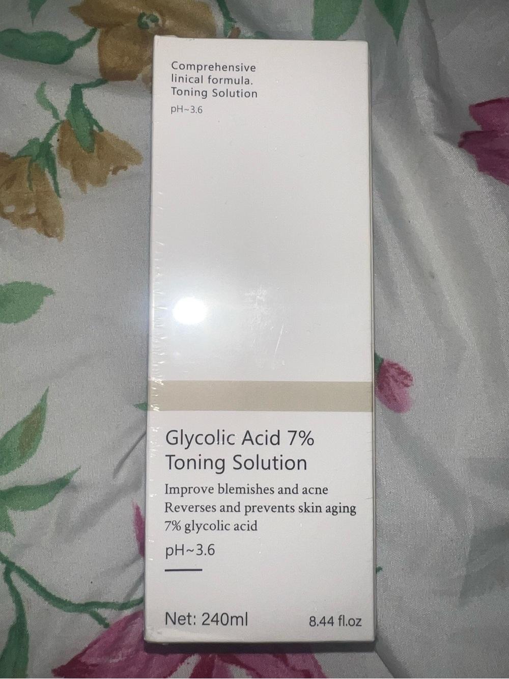 Glycolic Acid 7% Toning Solution — White | Women Skincare Toner